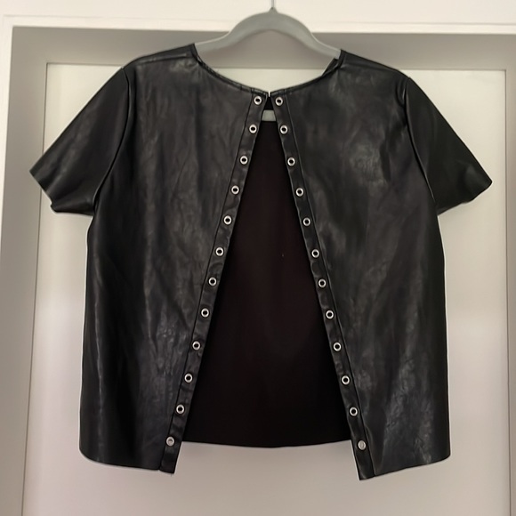🌙3 FOR $20 H&M faux leather open back top -12 - Picture 2 of 4